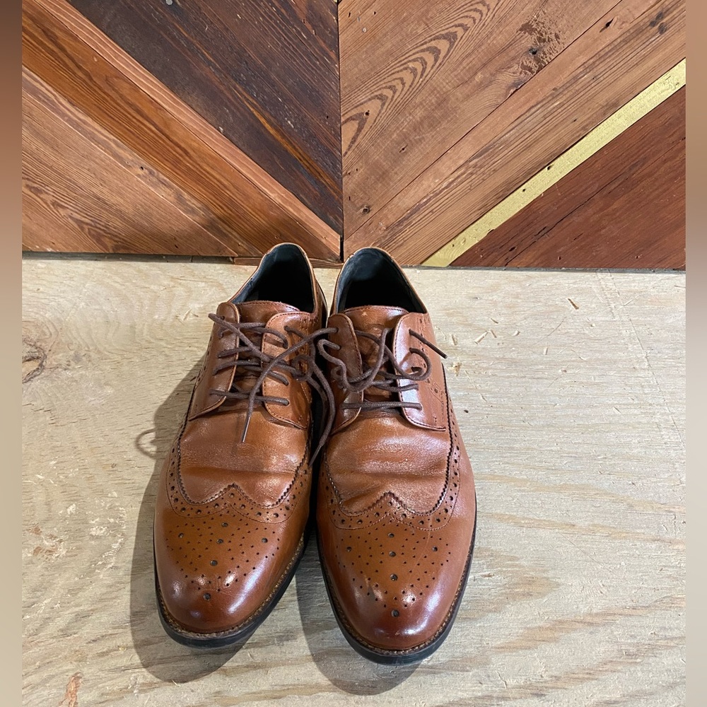 STACY ADAM'S MOCHA WINGTIPS 11M.